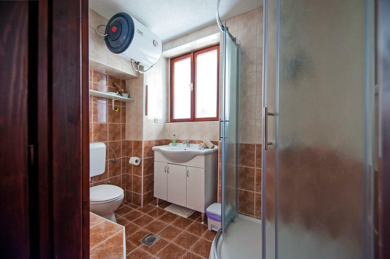 Studio Apartment Grisia Ровінь Екстер'єр фото