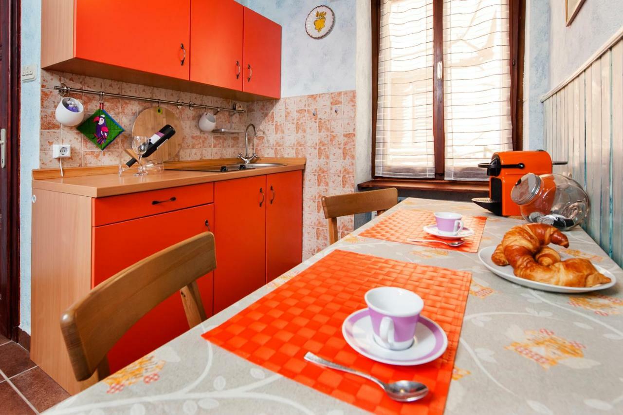 Studio Apartment Grisia Ровінь Екстер'єр фото